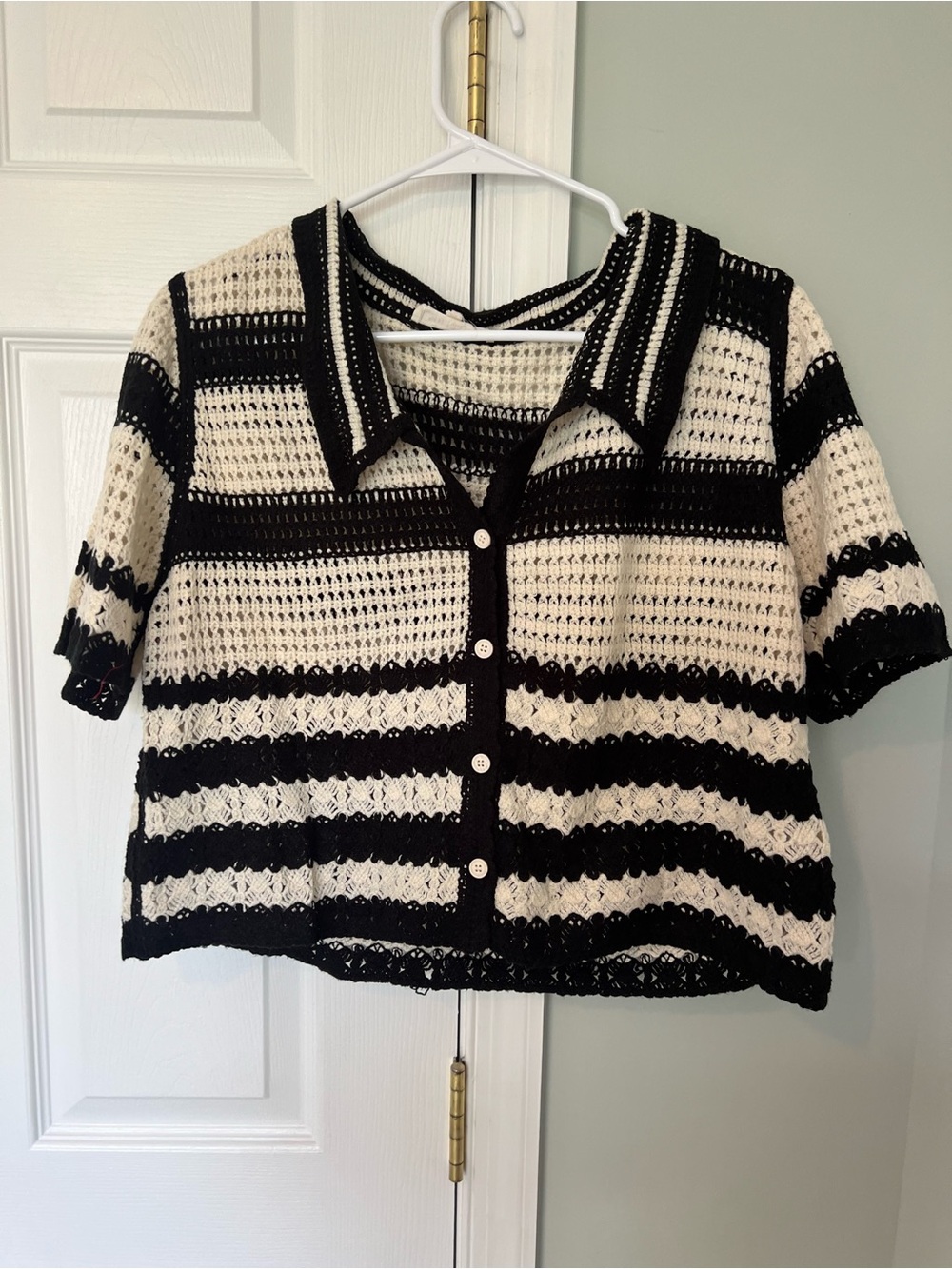 Black & Cream Crochet Button-Front Short Sleeve Top